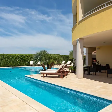 ベッド・アンド・ブレックファスト Oasa 1 ロヴィニ