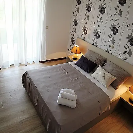 krevet i doručak Oasa 1 5*