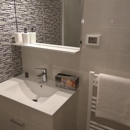 فندق مبيت وإفطار Oasa 1 5*