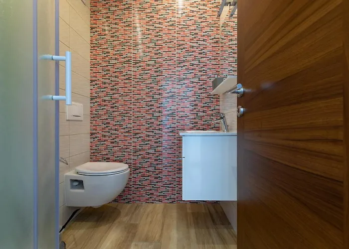 Oasa 1 Bed and Breakfast 5*