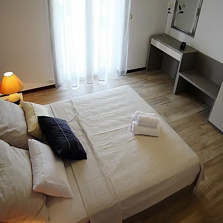 Oasa 1 5* רוביני