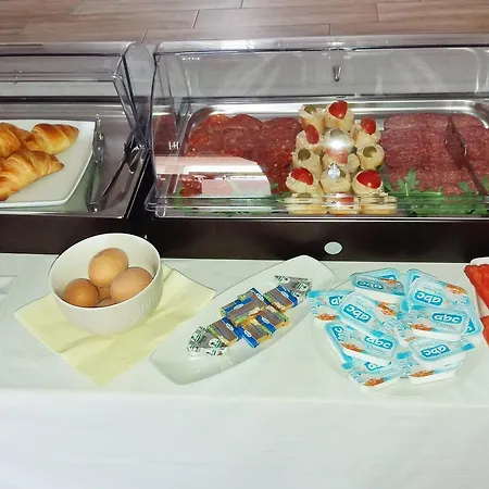 Oasa 1 לינה וארוחת בוקר