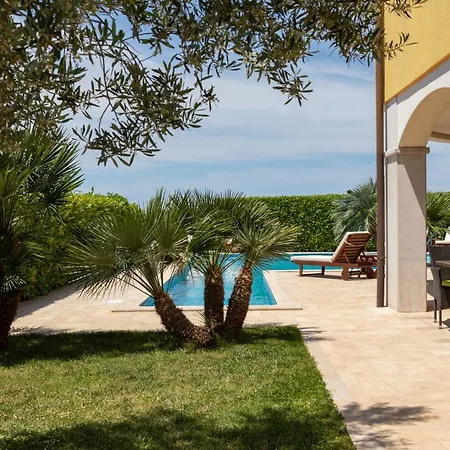 Oda ve Kahvaltı Oasa 1