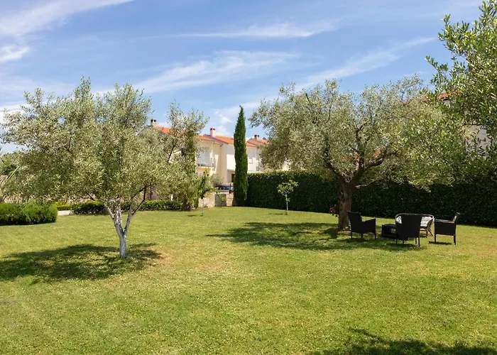 Oda ve Kahvaltı Oasa 1 5*